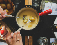 Passez vos meilleures soirées en famille ou entre amis avec cet appareil à fondue en promo chez Amazon (-26%)