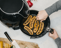 Vous avez une banane et un Air fryer ? L'astuce démente pour improviser le meilleur goûter du monde en 10 minutes