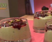 Verrines aux pistaches et griottes