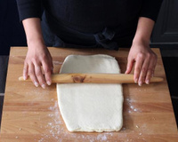 Pâte feuilletée express au petit-suisse : une version facile et allégée qui fait gagner du temps