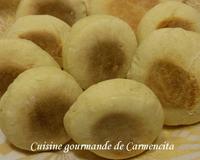 Des petits pains moelleux, que vous pouvez toaster pour le petit déjeuner, mais aussi en sandwichs ou hamburgers, un régal.