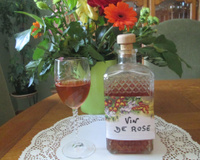 Vin de pétales de roses