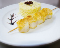 Brochettes de saint-jacques aux épices