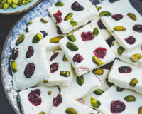 Il fait trop chaud ? Tester ces barres glacées au yaourt ultra faciles à faire maison