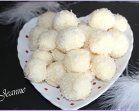De jolies truffes au chocolat blanc bien fondantes idéales pour les fêtes ou le café.