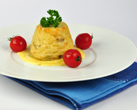 Timbales de coquillettes aux champignons, parmesan et noix de pécan à la sauce moutarde