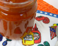 Un bon ketchup maison fait avec des tomates bien mures ! Un délice...