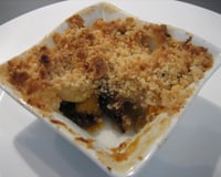 Crumble pommes pruneaux abricots saveur cannelle-citron