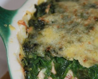 Un gratin facile et rapide , qui fait aimer les épinards et le poisson aux enfants !