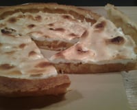 Tarte aux pommes meringuée