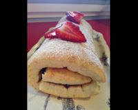 Roulé aux fraises maison