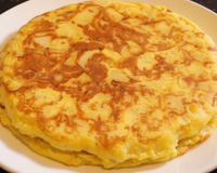 Tortilla de patatas traditionnelle