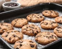 Avec l’astuce du “boudin” Cyril Lignac nous apprend à réaliser des cookies au chocolat parfaits