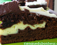 Gâteau aux 2 chocolats et au cream cheese, cœur de ricotta-mascarpone citronné, double glaçage