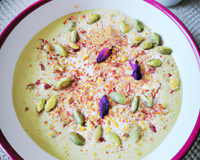 Bisque d'étrilles, éclats de pistaches