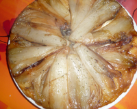 La saveur légèrement acide de l'endive se marie admirablement bien avec la douceur du chavignol fondu.
