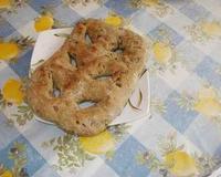 « Criss, criss, criss ». Vous les entendez ? Oui ? Non ? Vous n'entendez pas le chant des cigales quand le mot « fougasse » vient résonner dans votre tête ? Moi, je m'imagine…