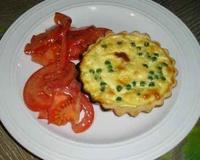 Voici une recette de tarte salée printanière. Délicieuse tiède accompagnée d'une salade verte ou d'une salade de tomates.