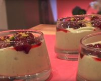 Verrines aux pistaches et griottes