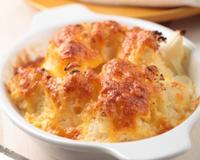Un petit plat tout simple, qui vous fera aimer le chou-fleur grâce au fromage à raclette RichesMonts.