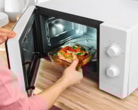 Voici pourquoi vous ne devez pas mettre votre plat au centre du micro-ondes