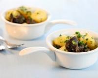 Délicieuses pommes de terre rissolées.