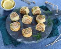 Des roulés de crêpes façon maki, raffinés et faciles à préparer, parfaits pour un apéro dînatoire.