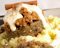 Voici une recette traditionnelle grecque réalisée avec un agneau irlandais du Connemara et quelques épices de la Réunion.