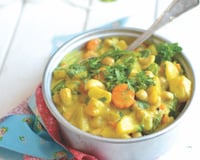 Korma de légumes, pois chiches et noix de cajou
