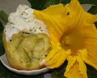 Une texture à tomber et une facilité de préparation font de ce cupcake une petite merveille !Version salé, préparé avec des courgettes rondes et du philadelphiaPour une…