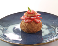 Bouton de rose (chou croustillant riz au lait, coco, fraise)
