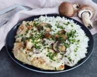 Potimarron rôti, escalopes de poulet à la crème et aux champignons, pommes de terre farcies au saumon, spaghetti au citron : le menu de la semaine du 24 au 28 octobre