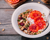 Riches en superaliments, voici notre recette parfaite de granola pour un petit déjeuner sain et gourmand