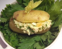 Pomme de terre farcie au céleri branche