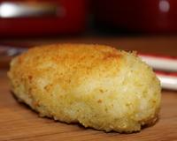 Croquettes de riz moelleuses et délicatement parfumées au basilic, renfermant un coeur de fromage tout filant et fondant !