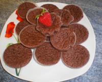 Voici une recette de petits muffins très moelleux pour les amoureux de chocolat et/ou de noix de coco.