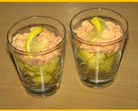 Voici des verrines sucrées/salées et exotiques qui se marieront parfaitement avec un cocktail de fruits tropicaux!
