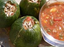Courgettes farcies aux légumes et graines de tournesoles farcies aux légumes et graines de tournesol