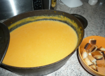 La soupe à la citrouille et ses croutons maison