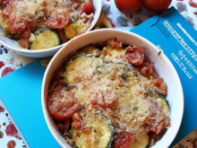Crumble de courgettes et tomates au parmesan