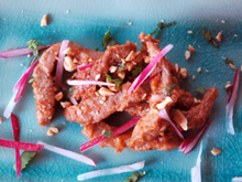 Agneau sauté au curry rouge et au beurre de cacahuètes