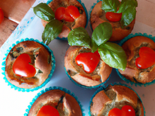 Cupcakes marbrés tomate/basilic, cœur surprise
