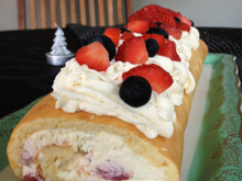 Bûche aux fruits rouges, crème mascarpone vanille