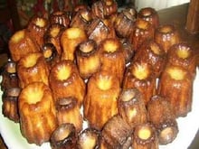 Canelés bordelais