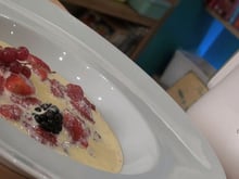 Soupe de fruits rouges au sabayon de champagne au Companion
