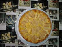Tarte aux pommes sur lit de crème aux œufs
