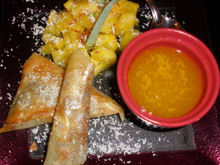 Nems d'ananas et sa sauce à l'orange