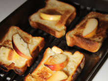 Pommes au four sur toasts