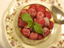 Flan à l'orange et framboises fraîches