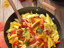 Penne au poulet et lait de coco Moutarde douce aux épices